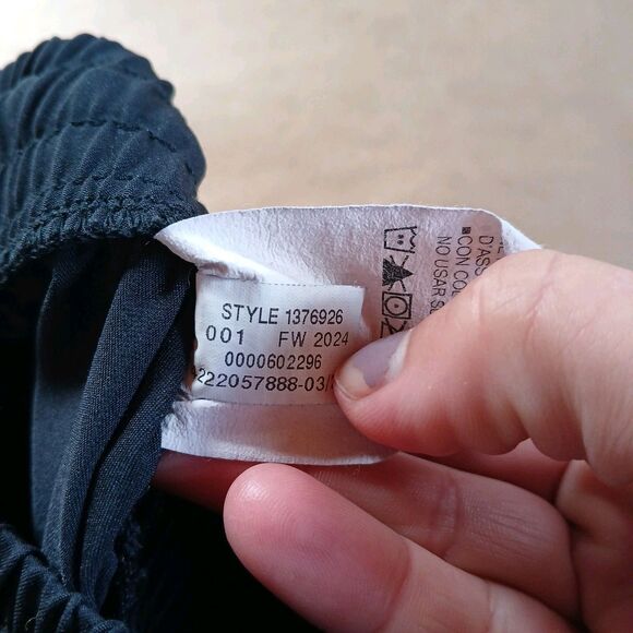 Women's Under Armour Size Small Black Joggers Pants Basic Activewear Athleisure - Picture 8 of 12